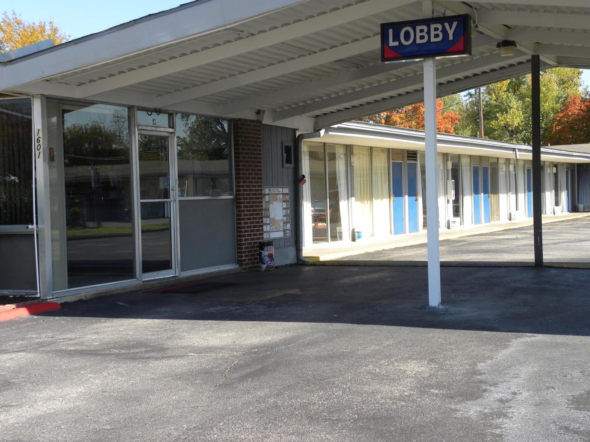Guest Inn Rogers Exterior photo
