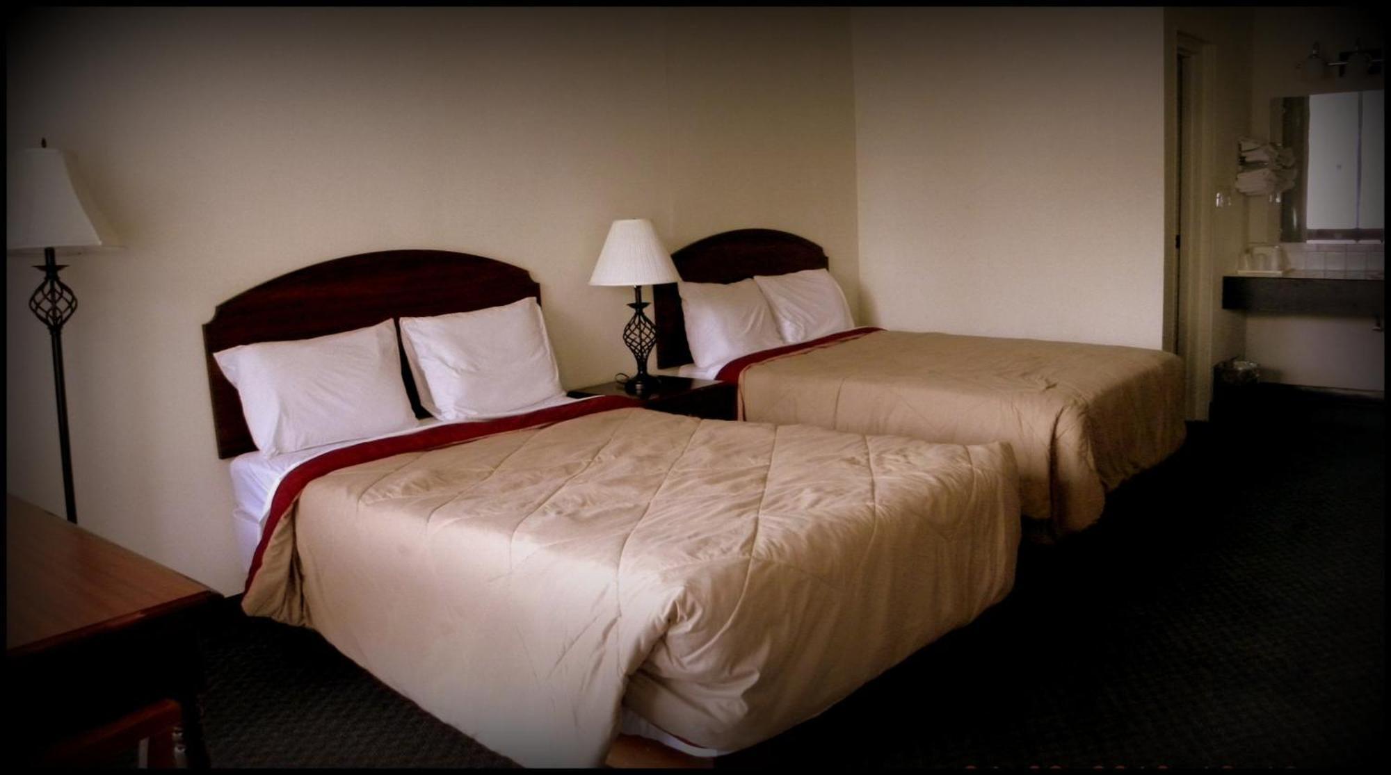 Guest Inn Rogers Room photo
